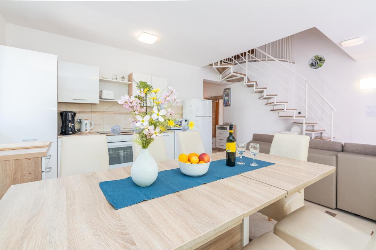 Apartment Lovorka 5 Baska  Ngoại thất bức ảnh