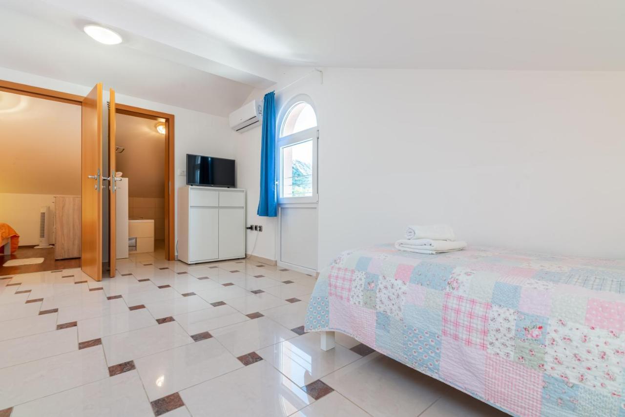 Apartment Lovorka 5 Baska  Ngoại thất bức ảnh